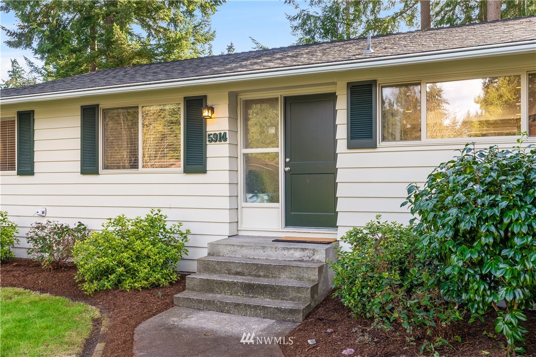 5914 149th Place Southwest Edmonds, WA 98026 - Photo 2 of 30 Gallery Image 2