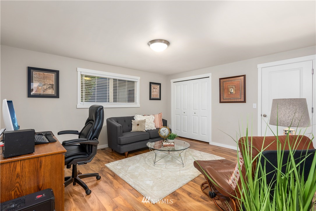5914 149th Place Southwest Edmonds, WA 98026 - Photo 14 of 30 Gallery Image 14
