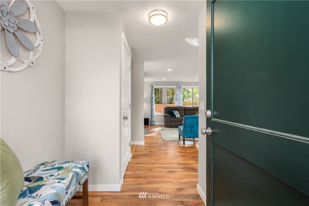 5914 149th Place Southwest Edmonds, WA 98026 - Photo 3 of 30 Gallery Image 3