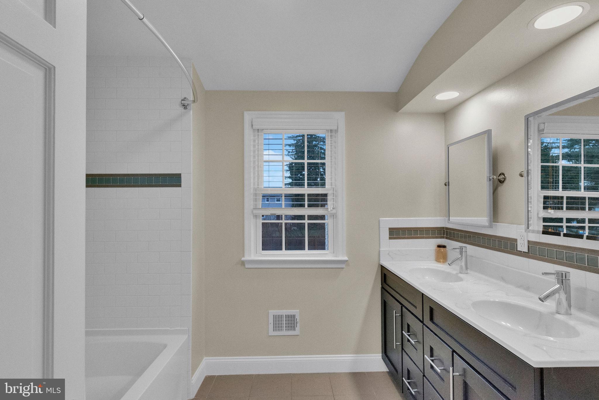 521 Kings Road Yardley, PA 19067 - Photo 27 of 40 Gallery Image 27