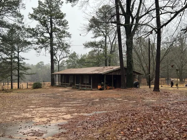 $598,600 | 3121 Clarksville Tx 75426, Clarksville, TX 75426