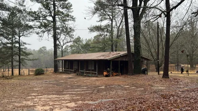 $598,600 | 3121 Clarksville Tx 75426, Clarksville, TX 75426