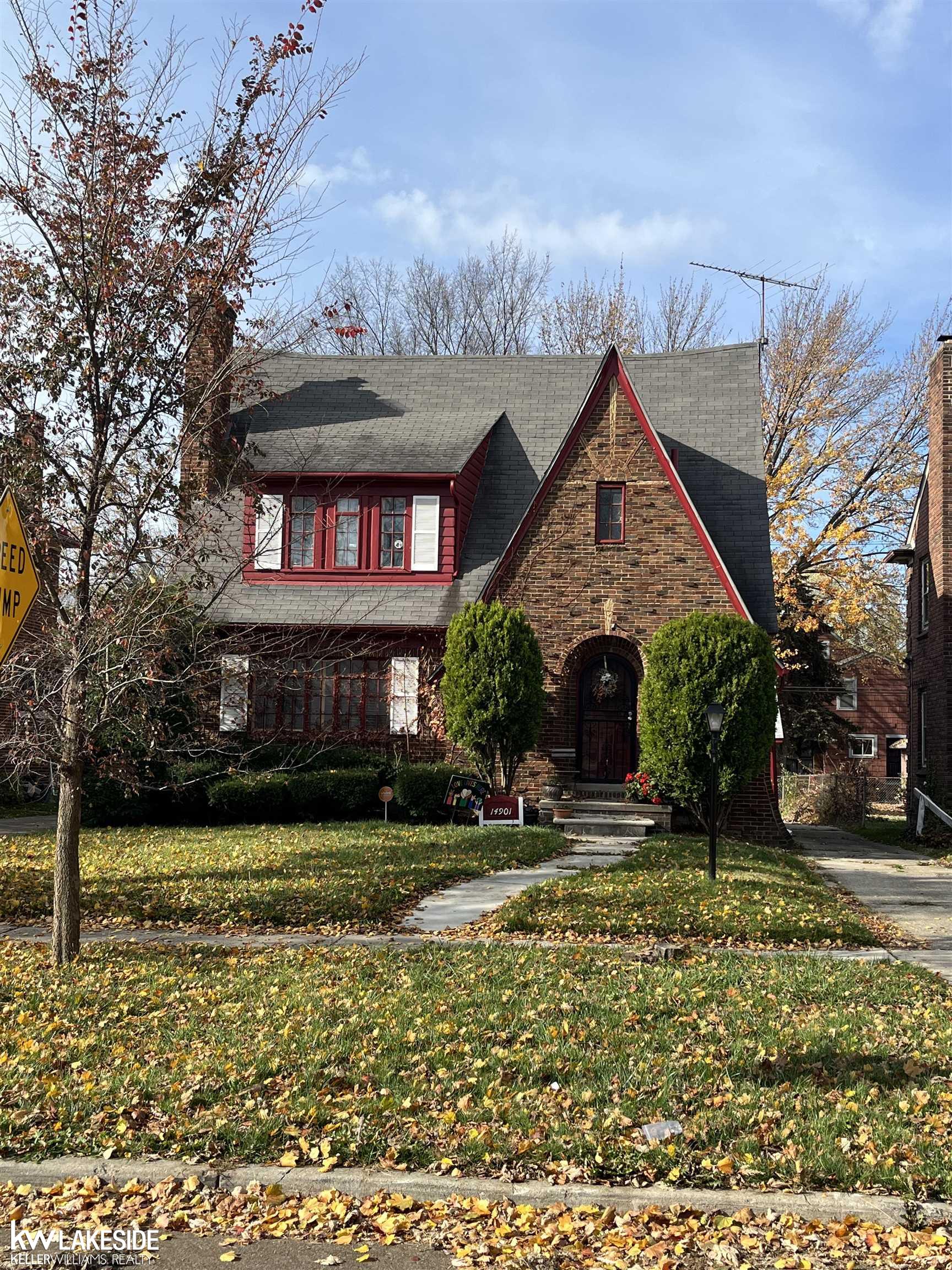 14901 Ashton Road Detroit, MI 48223 - Photo 2 of 32
