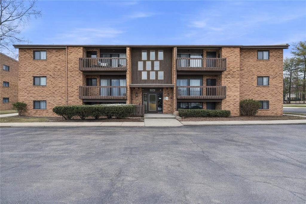 1204 Dutilh Road, Unit 1 Cranberry Township, PA 16066 - Photo 1 of 29