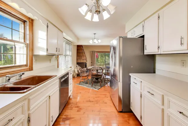 $319,000 | 603 Savoy Place, Valparaiso, IN 46383