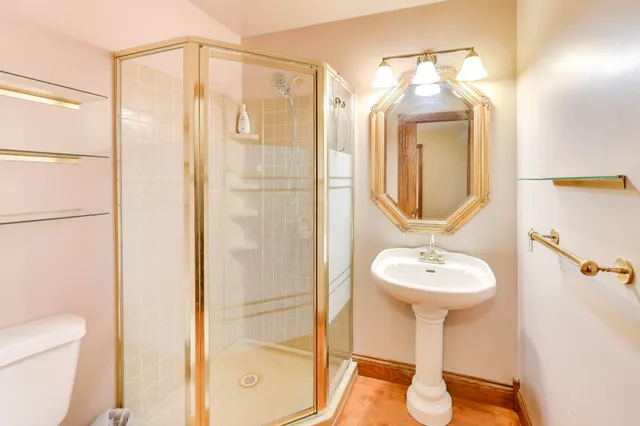 $328,800 | 603 Savoy Place, Valparaiso, IN 46383