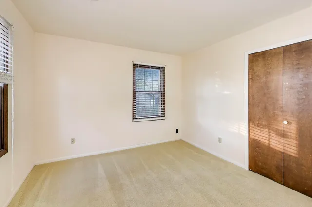 $319,000 | 603 Savoy Place, Valparaiso, IN 46383