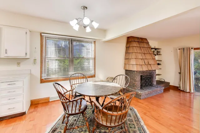 $328,800 | 603 Savoy Place, Valparaiso, IN 46383