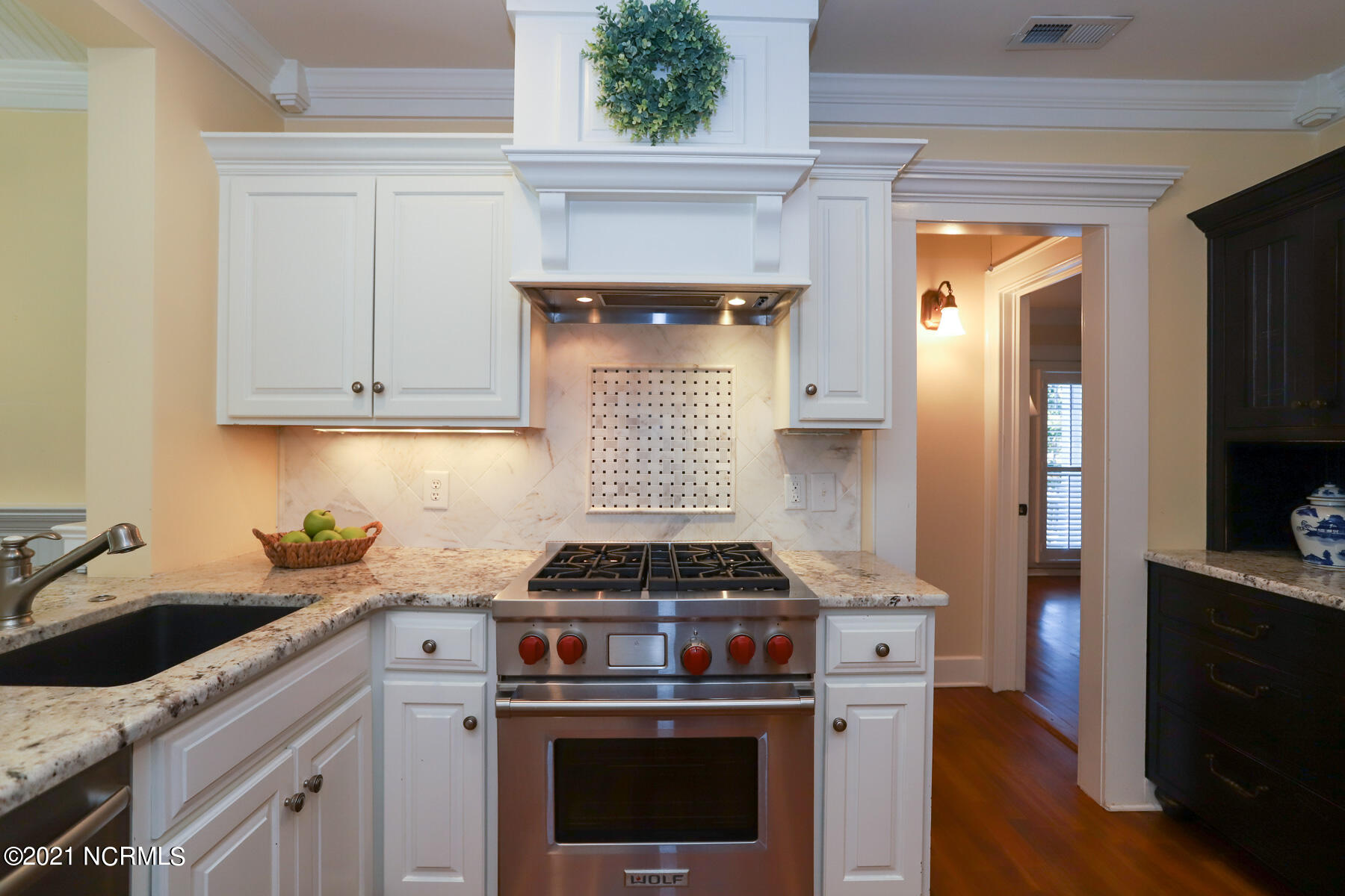 160 Dundee Road Pinehurst, NC 28374 - Photo 13 of 49 kitchen3