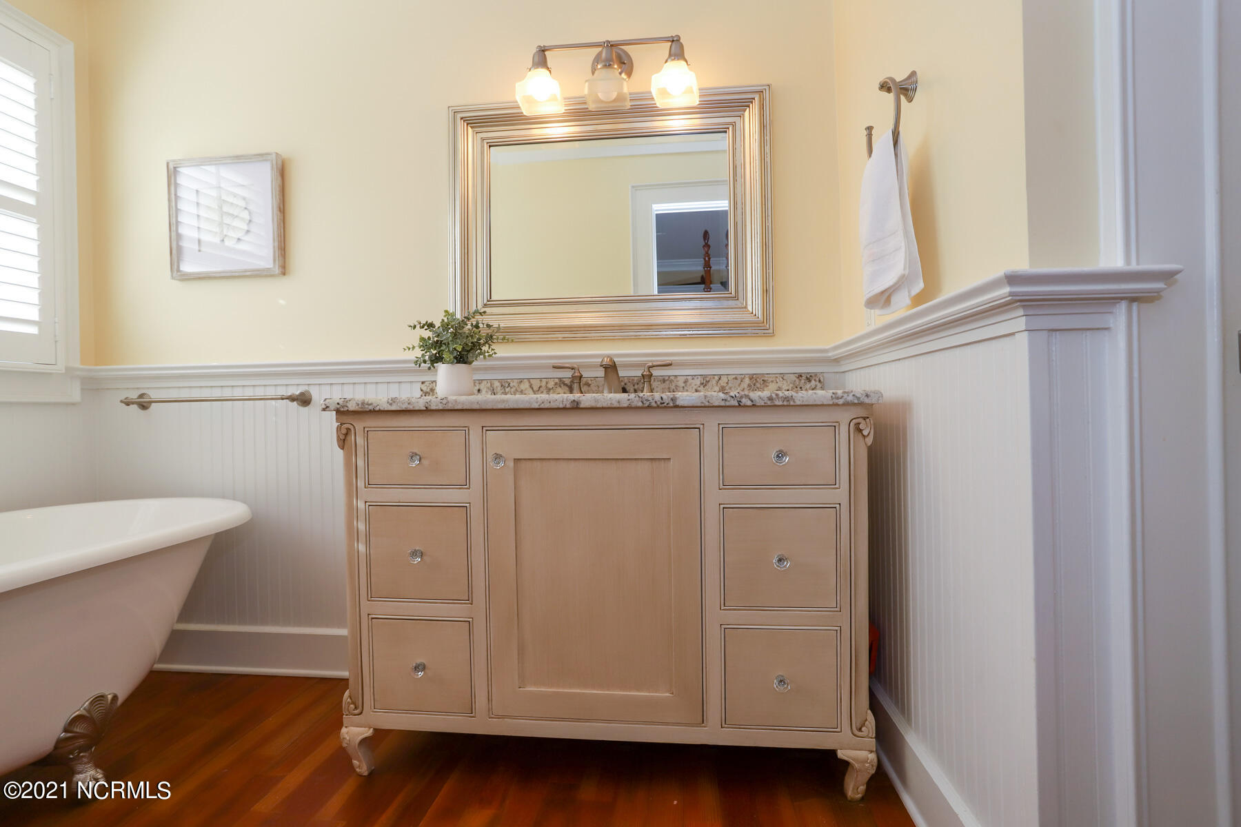 160 Dundee Road Pinehurst, NC 28374 - Photo 22 of 49 master bath1