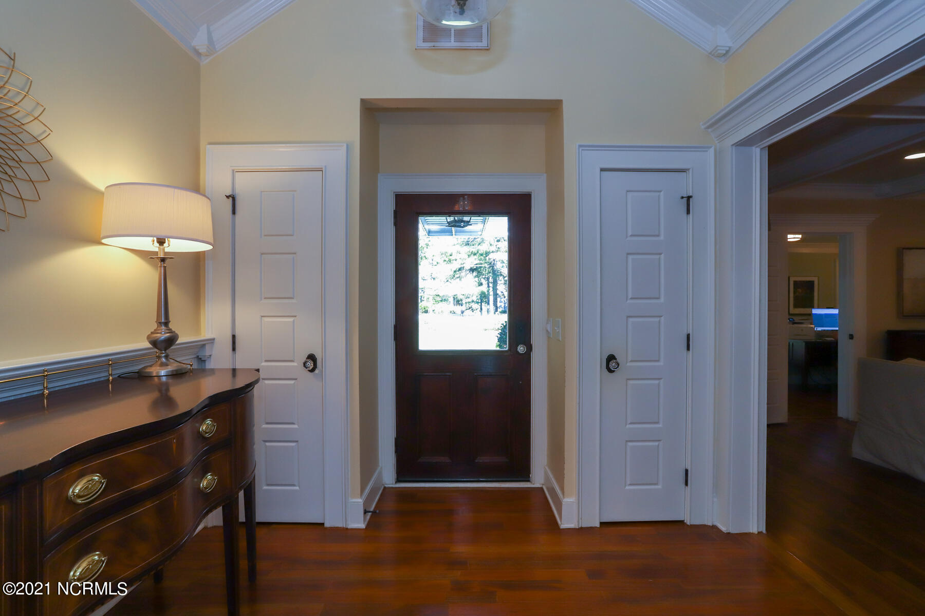 160 Dundee Road Pinehurst, NC 28374 - Photo 4 of 49 foyer2