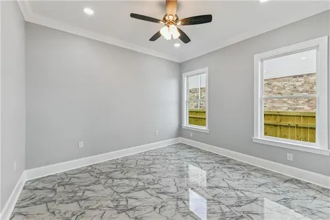 $560,000 | 1105 Lake Frances Drive, Gretna, LA 70056