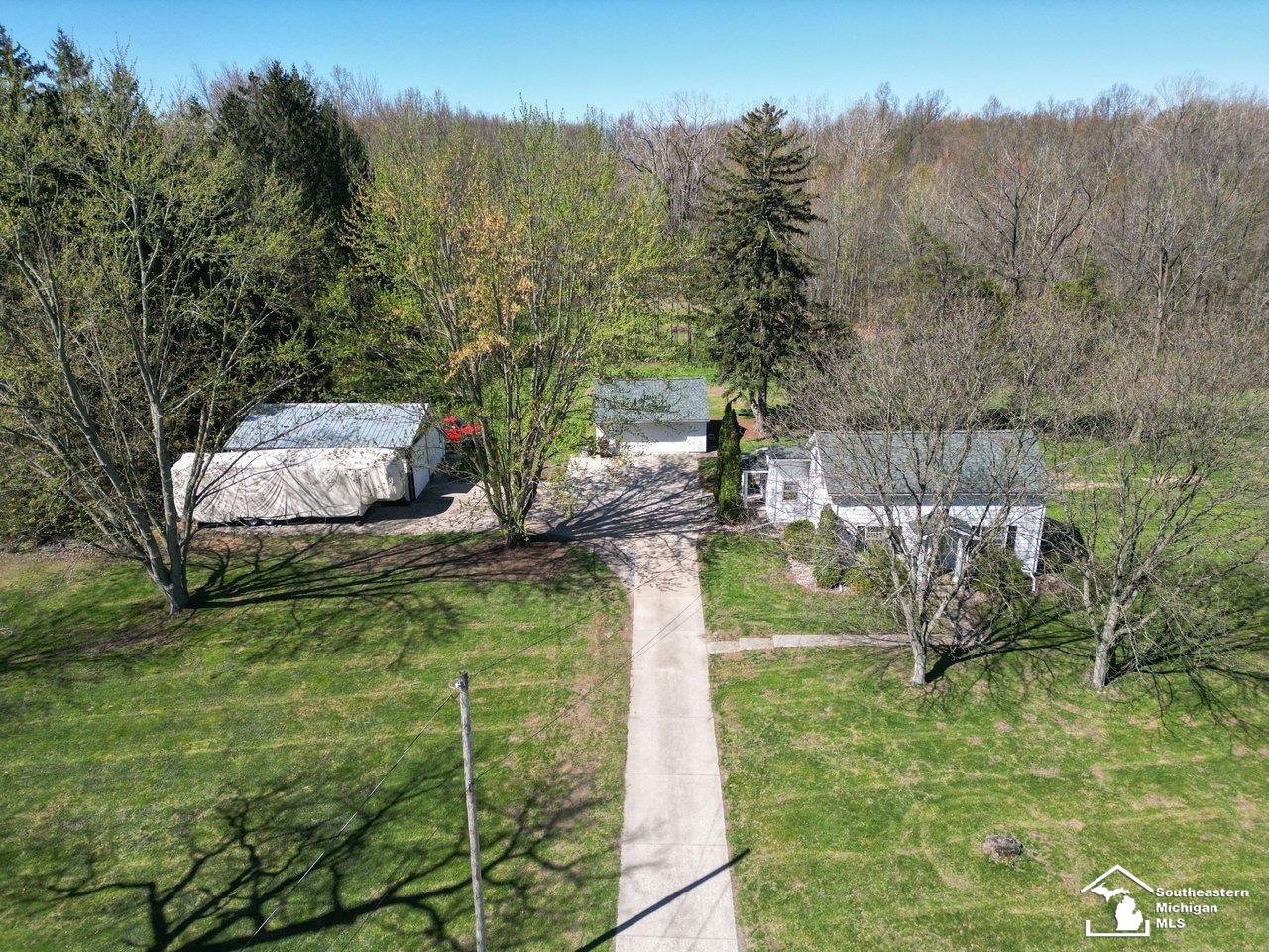 10757 Summerfield Road Temperance, MI 48182 - Photo 46 of 66