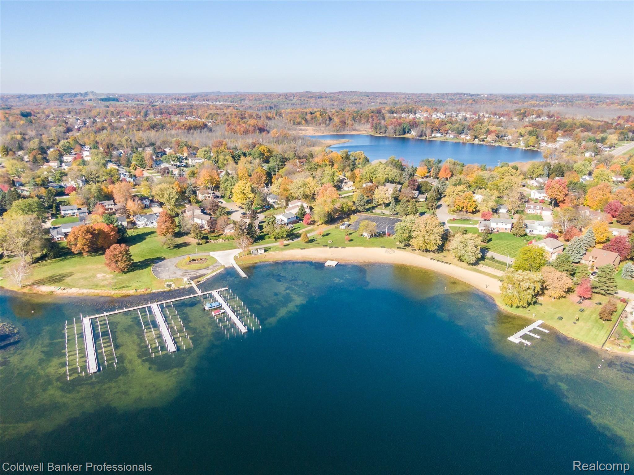 2481 Eaton Gate Road Lake Orion, MI 48360 - Photo 12 of 71 Private beach