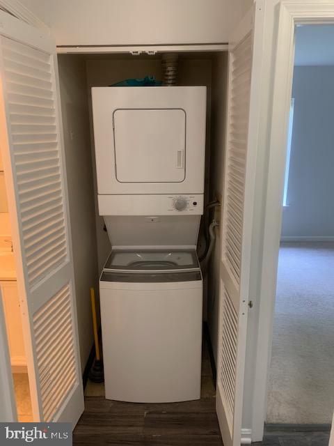 5829 Cove Landing Road, Unit 202 Burke, VA 22015 - Photo 18 of 27 Washer/Dryer