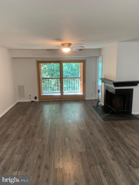5829 Cove Landing Road, Unit 202 Burke, VA 22015 - Photo 7 of 27 Spacious Living Room 2