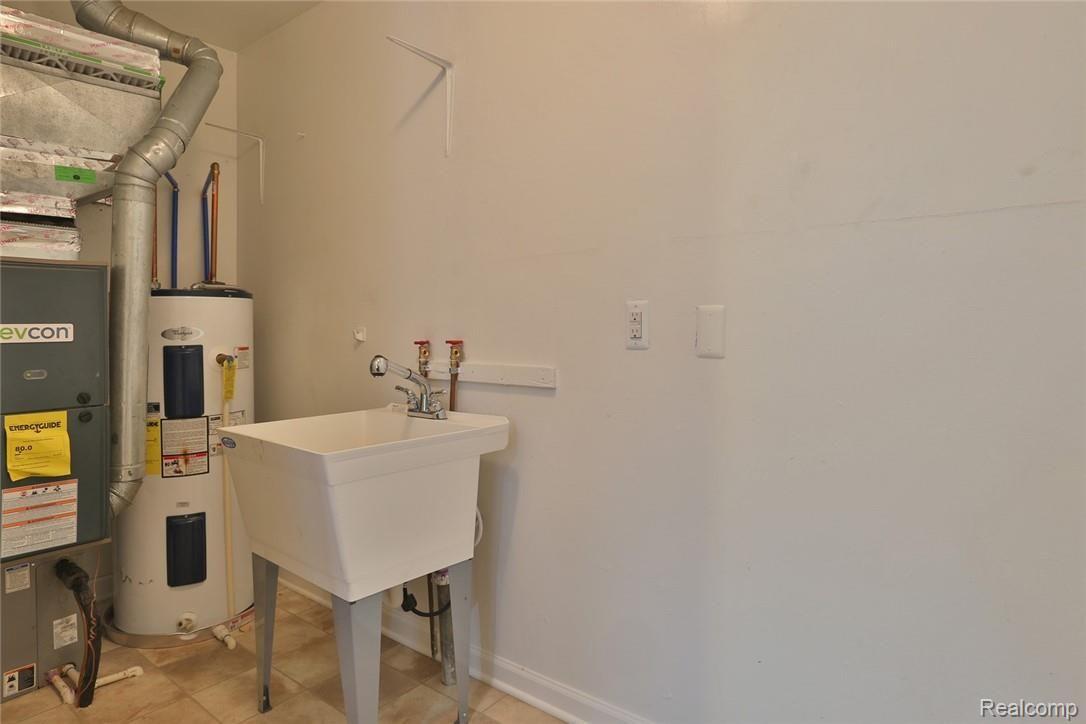 46115 Judd Road Belleville, MI 48111 - Photo 9 of 18 2B8A5674.jpg