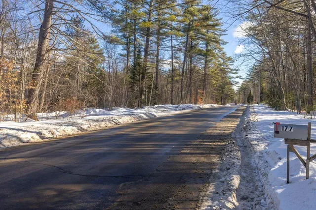 $90,000 | 189 Hunts Corner Road, Waterford, ME 04088