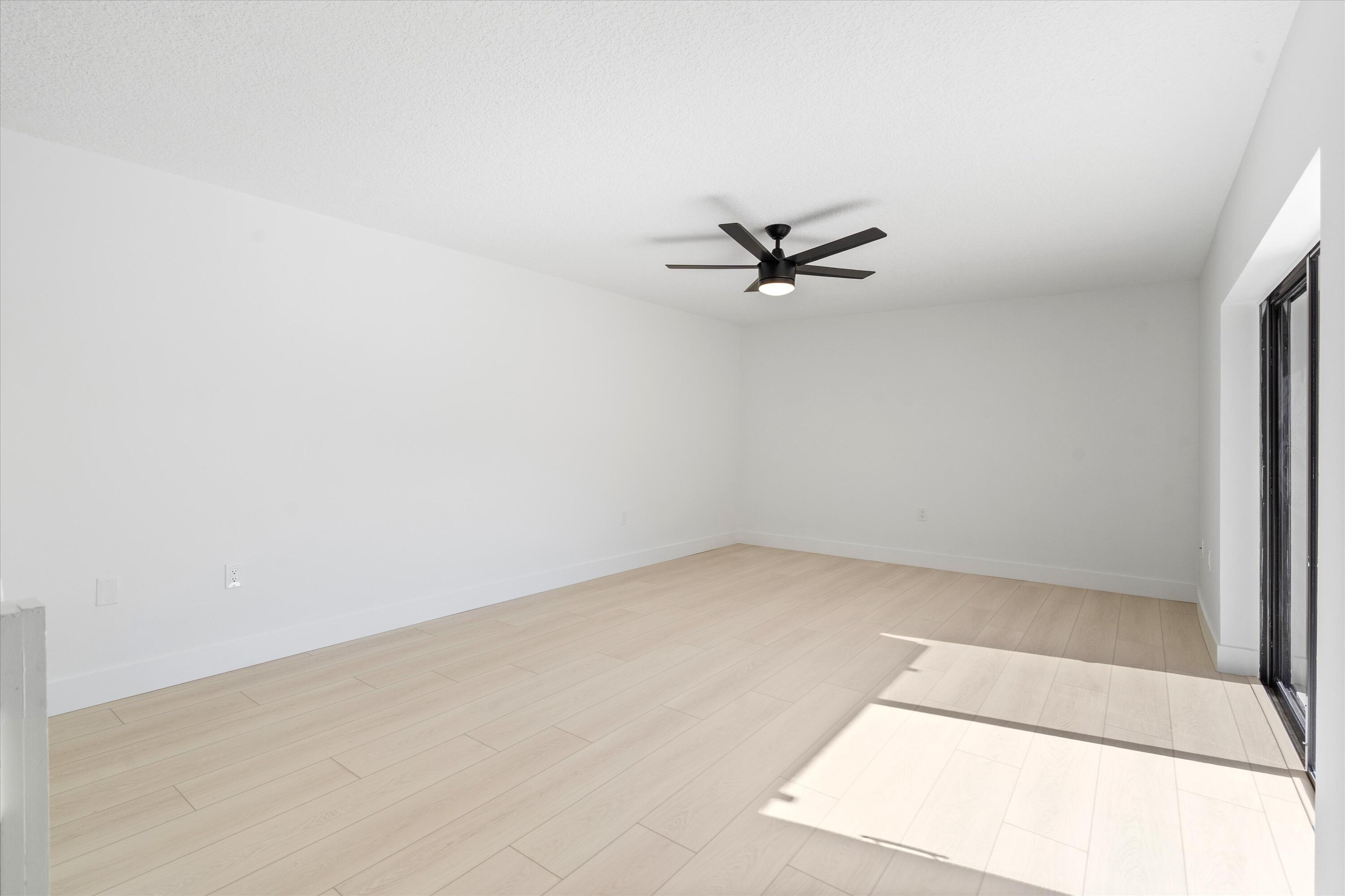 2897 Southwest 22nd Circle, Unit 44B Delray Beach, FL 33445 - Photo 9 of 31 an empty room