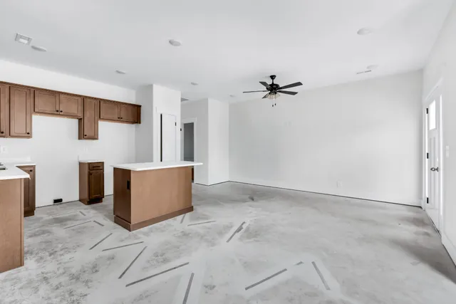 a view of a livingroom with furniture