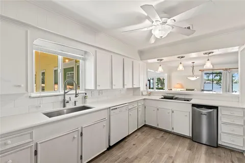 $1,250,000 | 158 Enchanted Drive, Enchanted Oaks, TX 75156