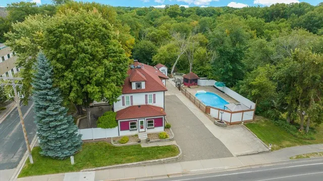 $379,900 | 304 Main Street South, St. Michael, MN 55376