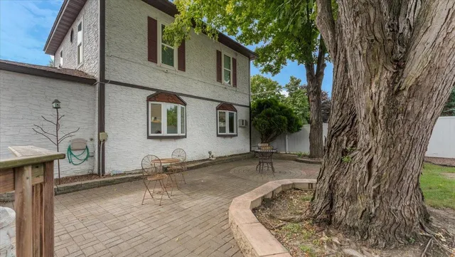 $379,900 | 304 Main Street South, St. Michael, MN 55376