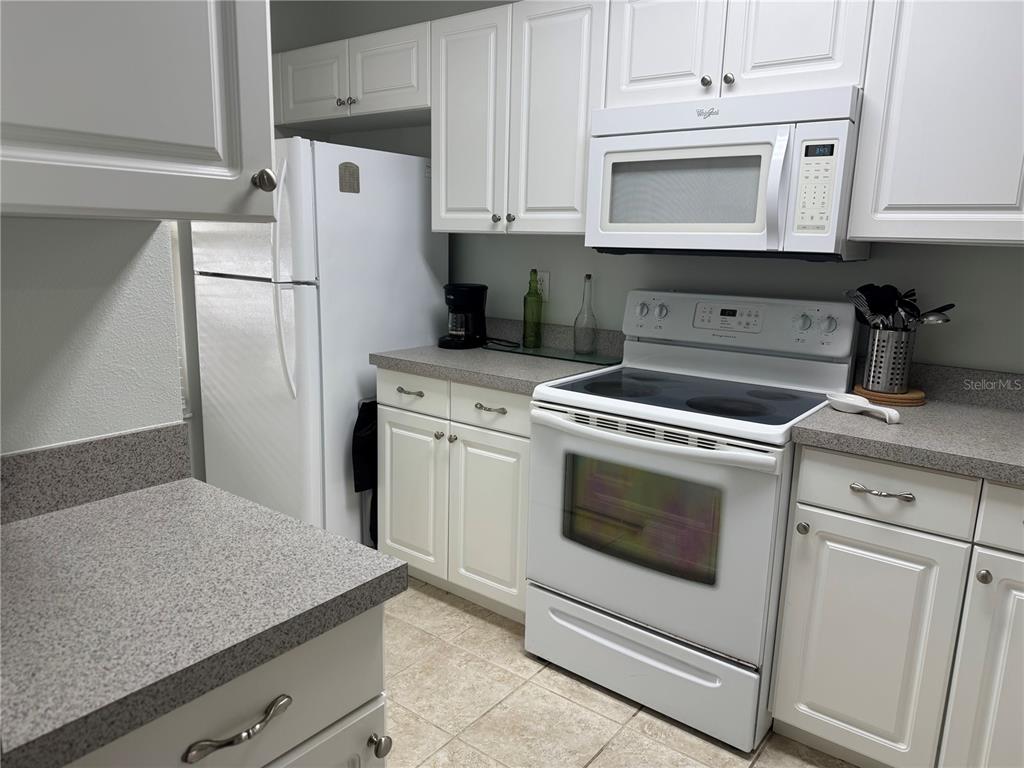 4237 Southwest 22nd Lane, Unit 134 Gainesville, FL 32607 - Photo 5 of 28