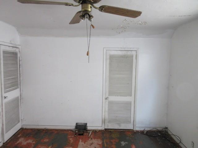 124 Irwin Street McKees Rocks, PA 15136 - Photo 13 of 18 a view of empty room with a fan