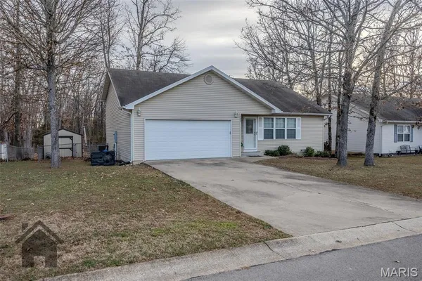 $284,900 | 1402 Raspberry Drive, Lebanon, MO 65536