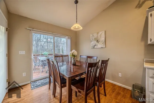 $279,900 | 1402 Raspberry Drive, Lebanon, MO 65536