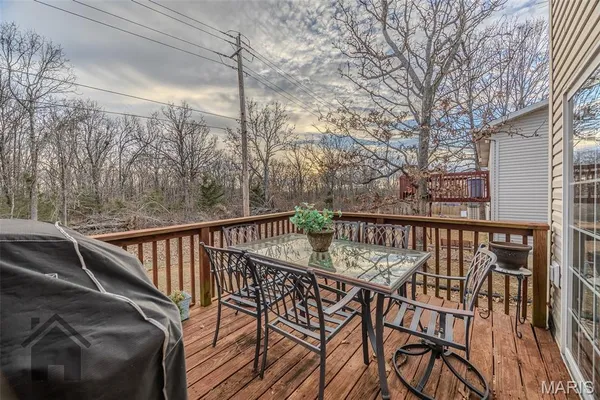 $279,900 | 1402 Raspberry Drive, Lebanon, MO 65536