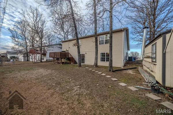 $279,900 | 1402 Raspberry Drive, Lebanon, MO 65536