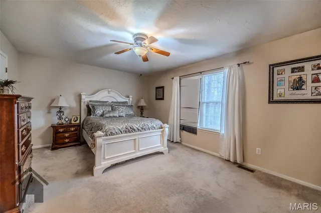 $289,900 | 1402 Raspberry Drive, Lebanon, MO 65536