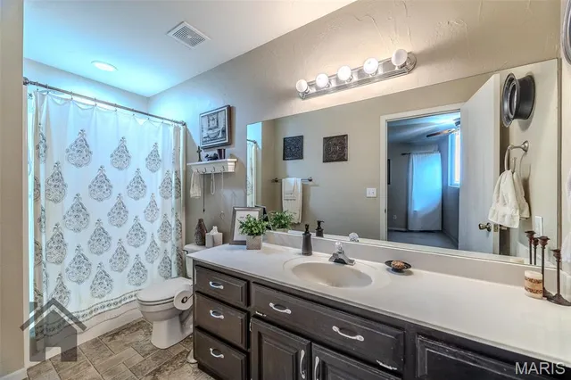 $289,900 | 1402 Raspberry Drive, Lebanon, MO 65536