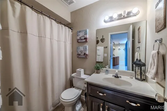 $289,900 | 1402 Raspberry Drive, Lebanon, MO 65536