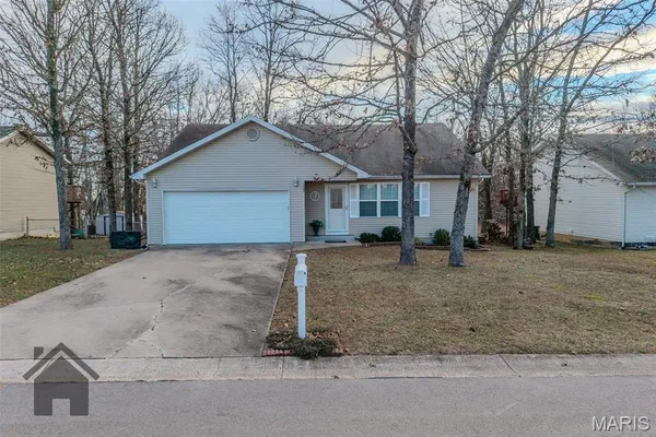 $279,900 | 1402 Raspberry Drive, Lebanon, MO 65536