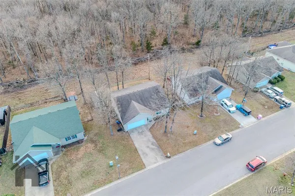 $279,900 | 1402 Raspberry Drive, Lebanon, MO 65536