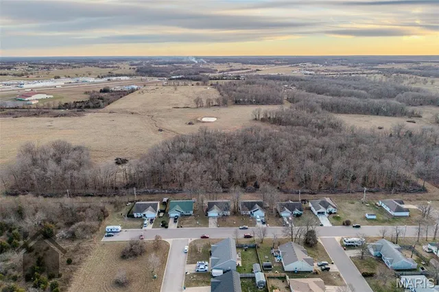 $289,900 | 1402 Raspberry Drive, Lebanon, MO 65536