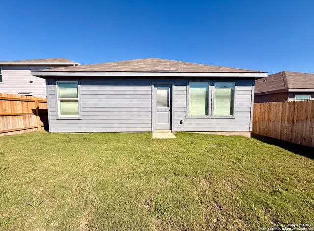 $1,495 | 788 Bullsnake Trail, New Braunfels, TX 78132