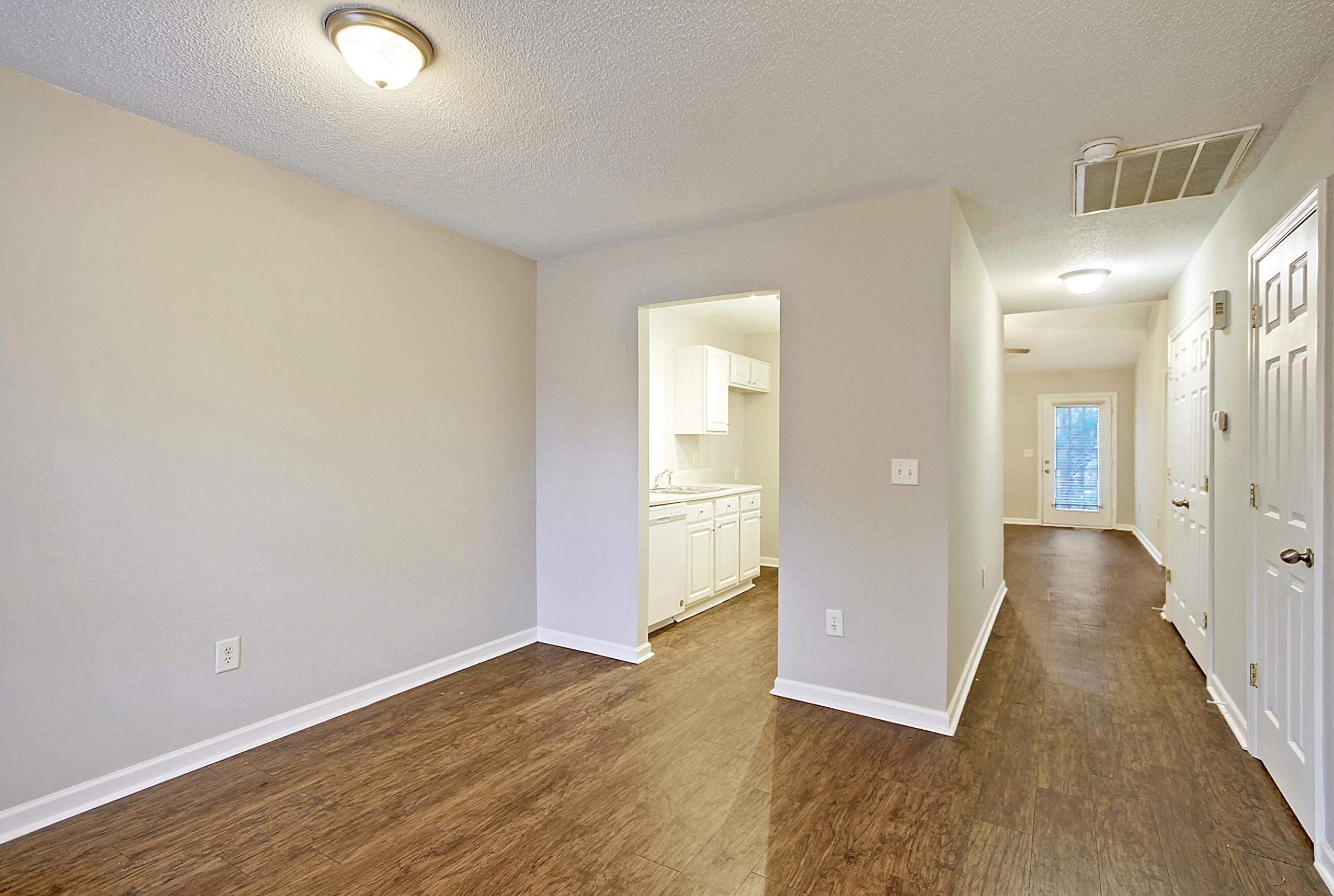 8077 Vermont Road North Charleston, SC 29418 - Photo 8 of 36 CREM_8077 Vermont_010