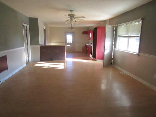 1432 Winchester Road Irvine, KY 40336 - Photo 6 of 16 IMG_5611