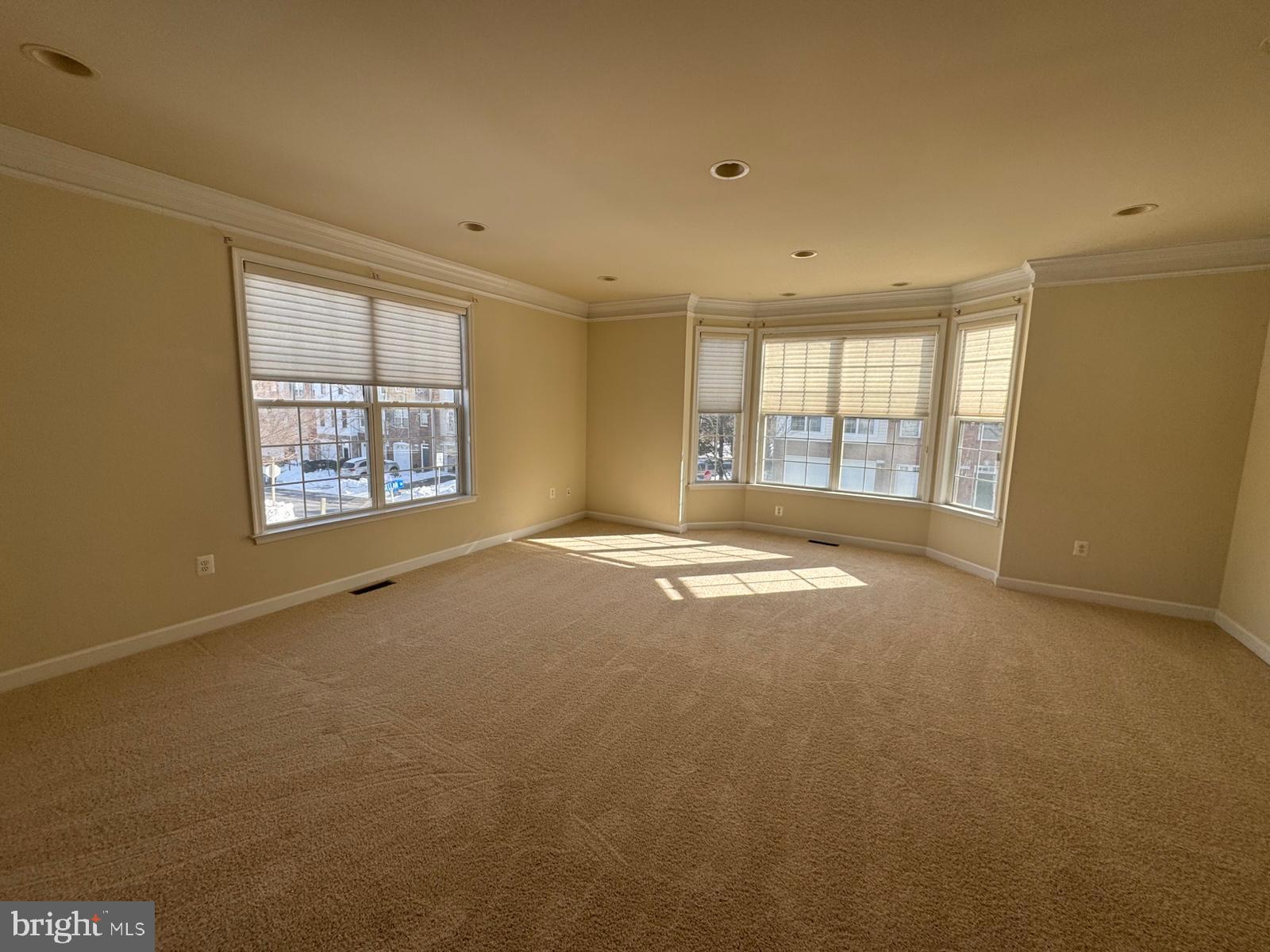 42474 Magellan Square Brambleton, VA 20148 - Photo 9 of 31 an empty room with windows