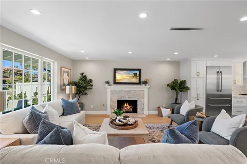 $2,599,000 | 9072 Niguel Circle, Huntington Beach, CA 92646