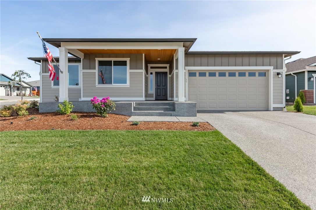 11 Lillian Ridge Court Sequim, WA 98382 - Photo 1 of 30 a front view of house with yard