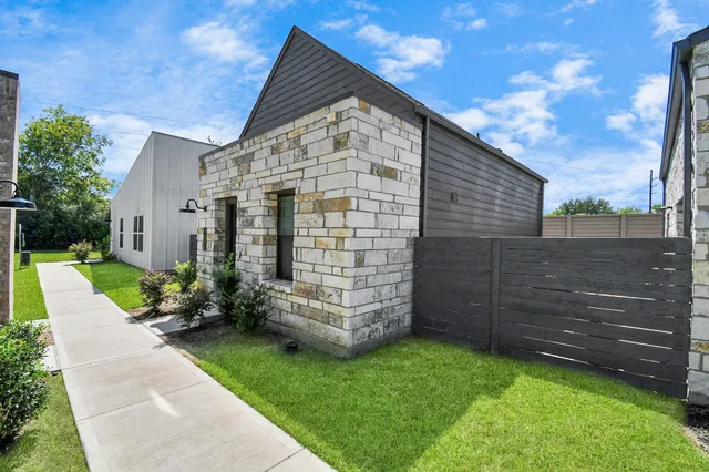 $1,675 | 23823 Cumberland Ridge Drive, Unit 331, Hockley, TX 77447