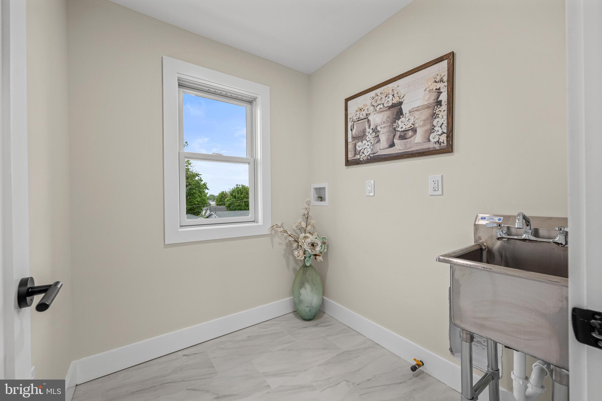 135 Michigan Road Pennsville, NJ 08070 - Photo 55 of 57 2nd floor laundry