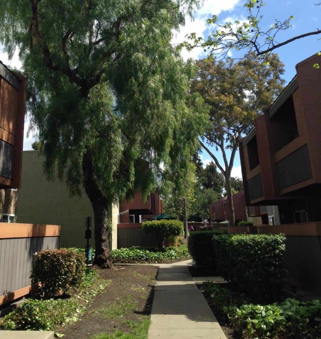 464 Dempsey Road, Unit 265 Milpitas, CA 95035 - Photo 7 of 15 a front view of a house with a garden