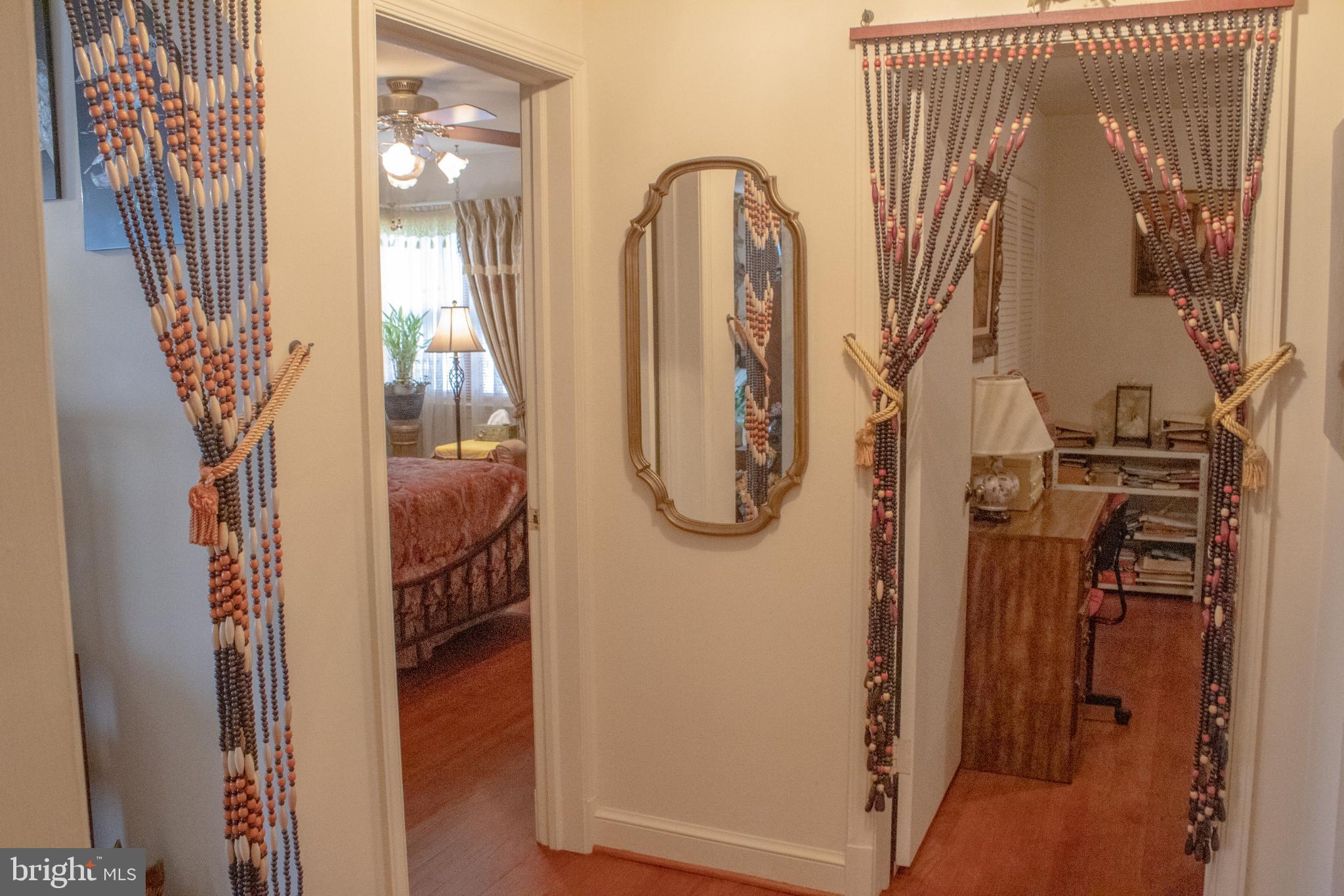 526 South Carlin Springs Road Arlington, VA 22204 - Photo 15 of 33