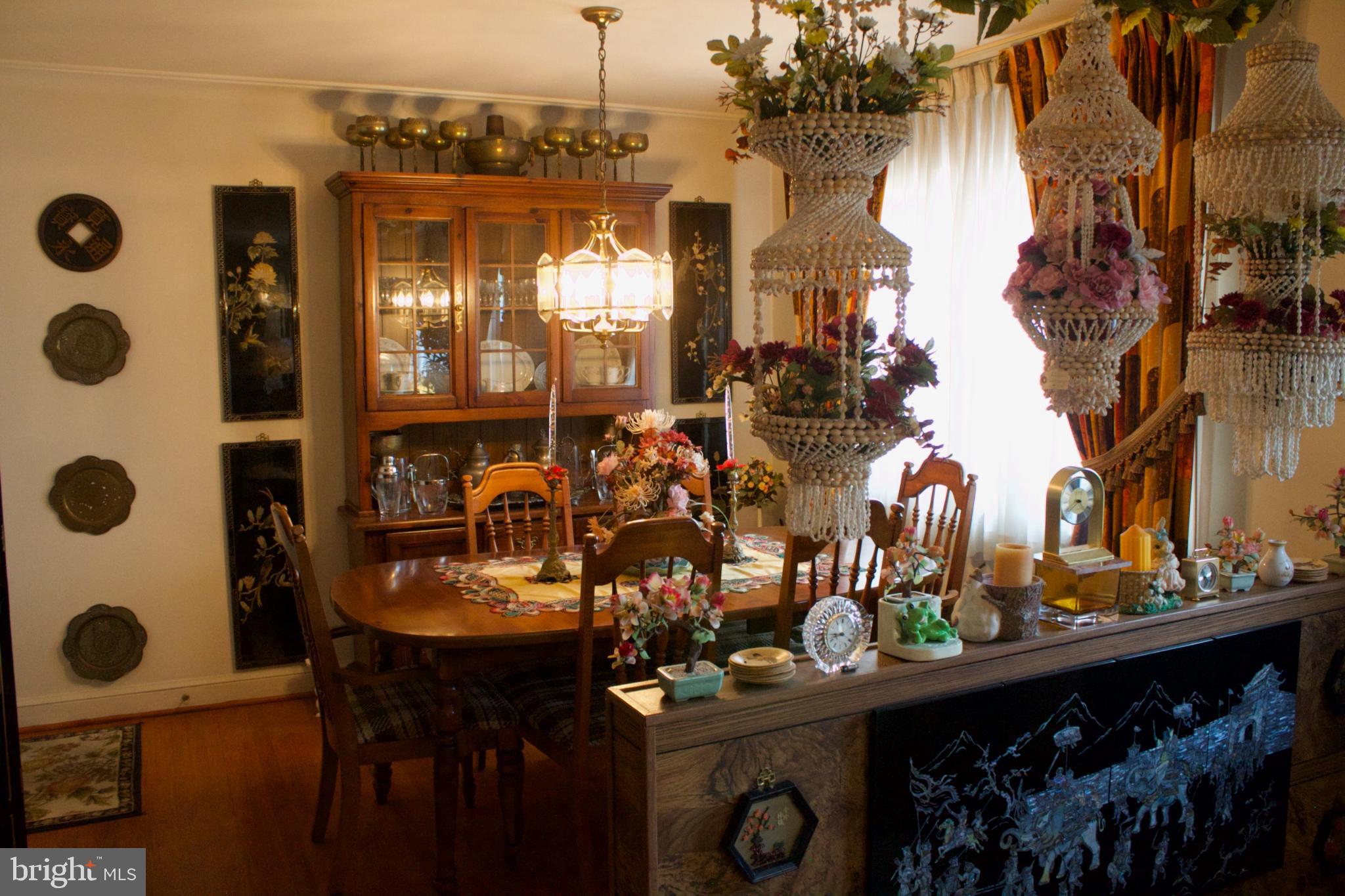 526 South Carlin Springs Road Arlington, VA 22204 - Photo 3 of 33